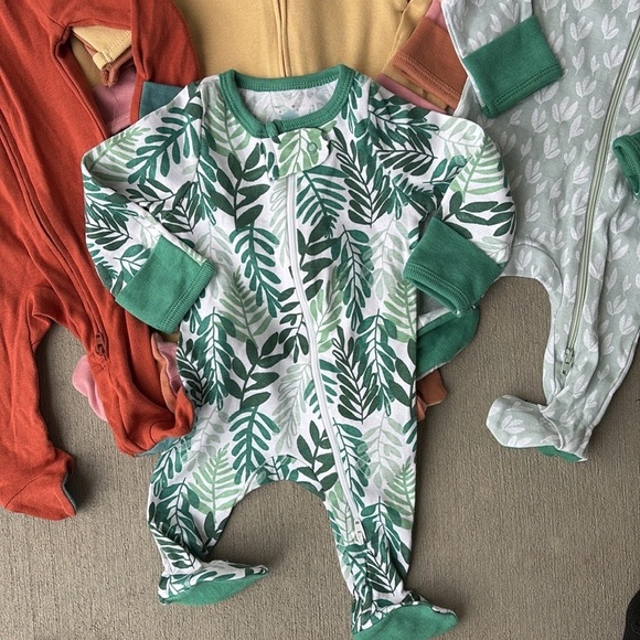 Cloud Island Bundle of 6 Infant Baby Newborn Sleepers NEW! - Picture 6 of 6